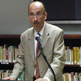 Dr. Martín Cruz